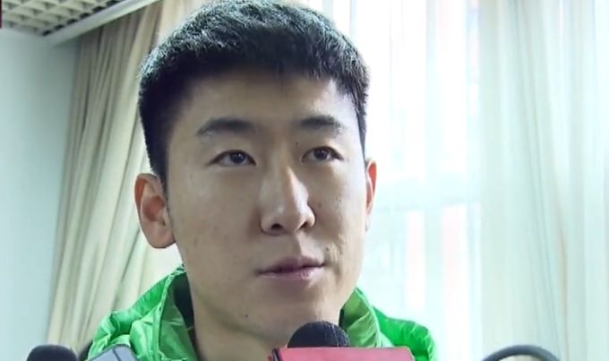 阿莱曼尼也明确表示他们与德容之间没有任何摩擦。